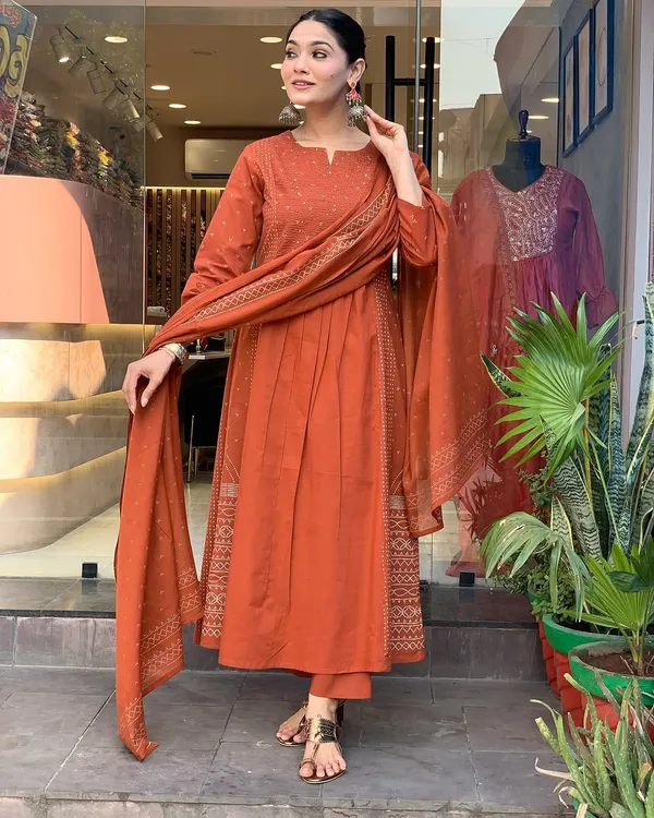 Brown_Cotton_Floral_Embroidered_Kurta_Set_For_Women
