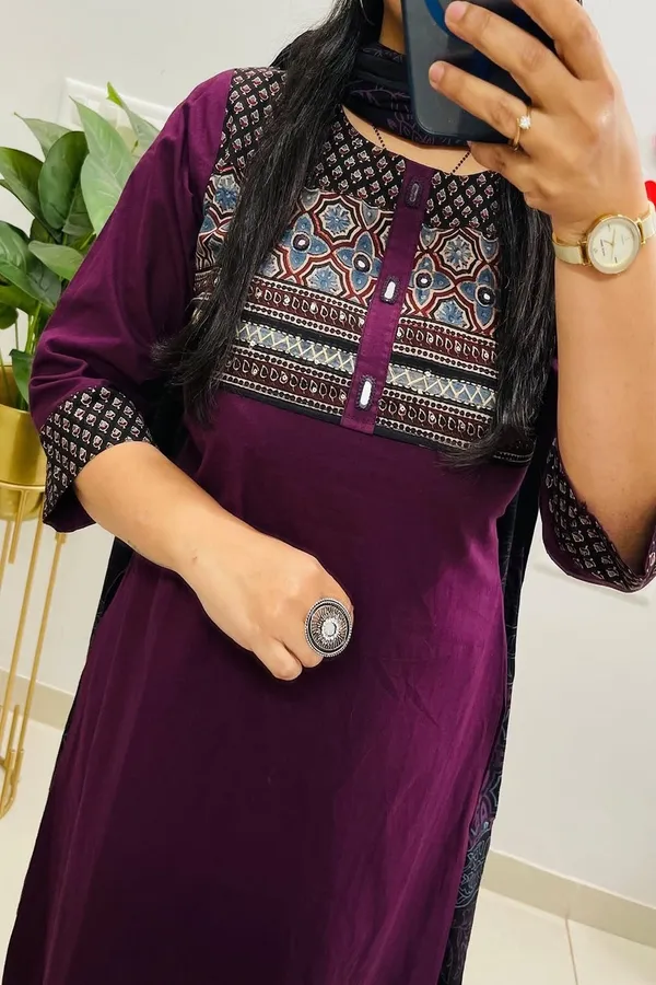 Purple_Cotton_Floral_Embroidered_Kurta_Set_For_Women
