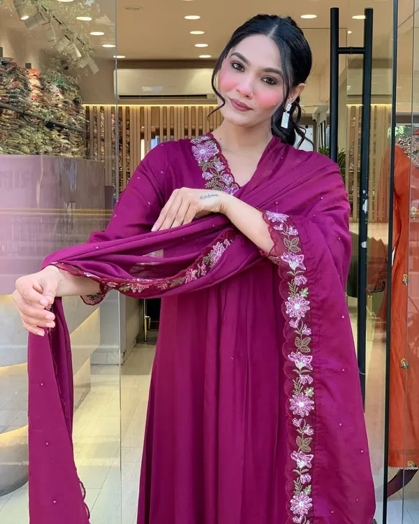 Wine_Cotton_Floral_Embroidered_Kurta_Set_For_Women