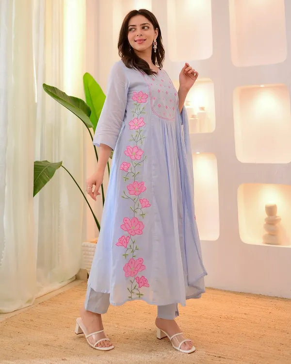 Blue_Cotton_Floral_Embroidered_Kurta_Set_For_Women