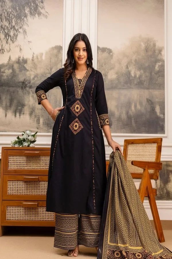 Floral_printed_cotton_v_neck_black__Kurta_Trouser_&_Dupatta_Set