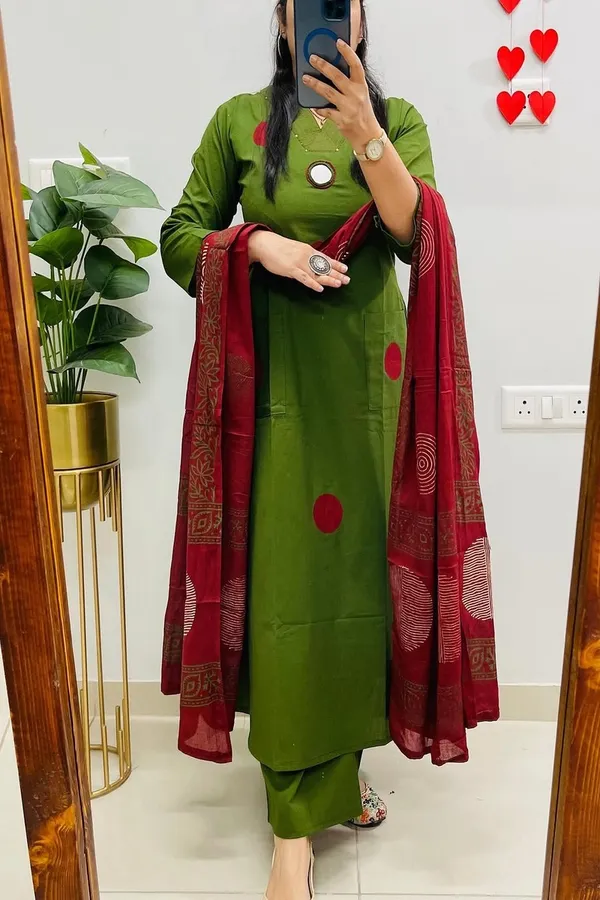 Green_Cotton_Floral_Printed_Kurta_Set_For_Women