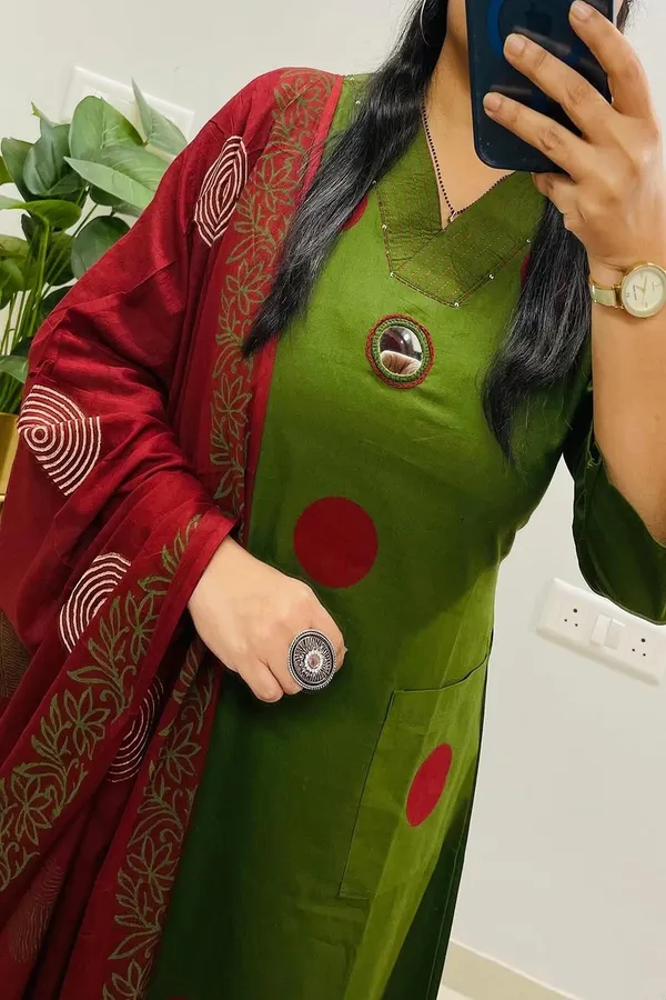 Green_Cotton_Floral_Printed_Kurta_Set_For_Women