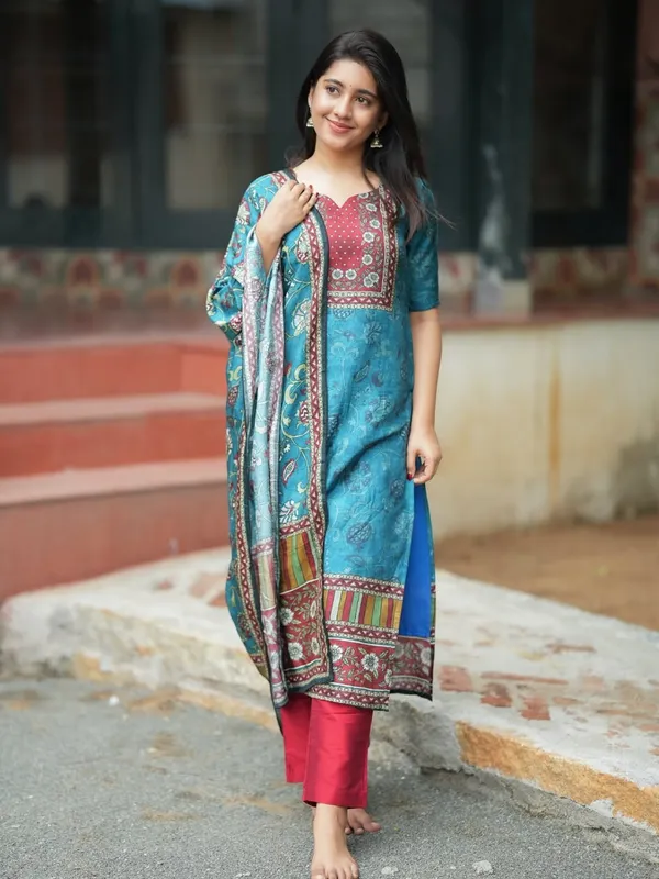 Floral_Printed_Silk_Round_Neck_Blue_Kurta_Trouser_&_Dupatta_Set