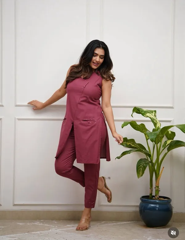 Floral_Printed_Pure_Cotton_V-Neck_Maroon_Co-Ord_Set