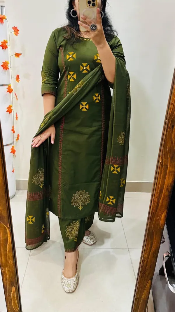 Floral_Printed_Pure_Cotton_Round_Neck_Green_Kurta_Trouser_&_Dupatta_Set