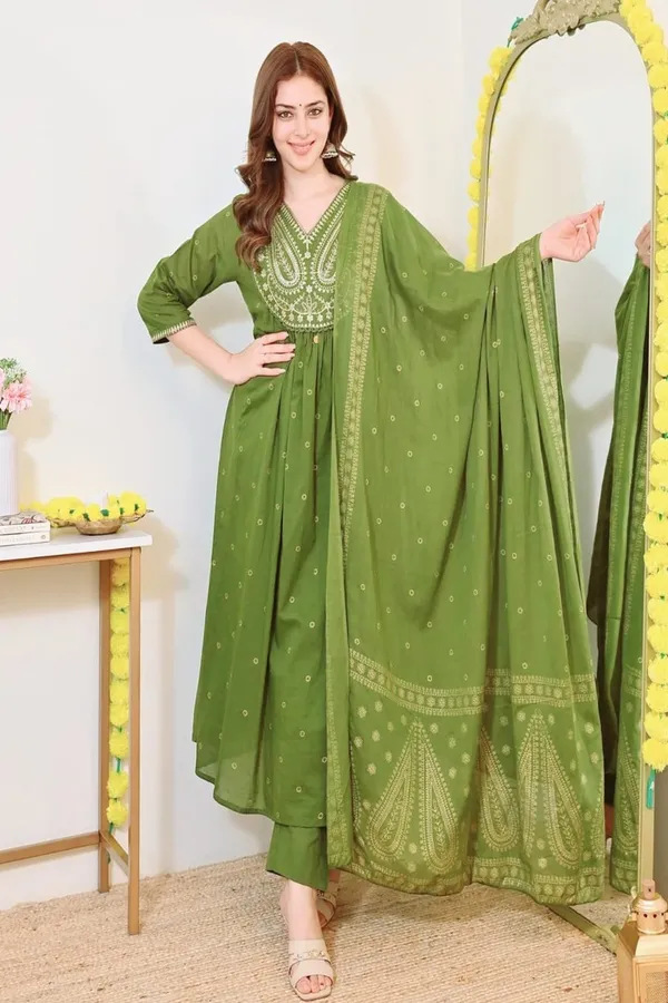 Floral_Printed_Pure_Cotton_V_Neck_Green_Kurta_Trouser_&_Dupatta_Set