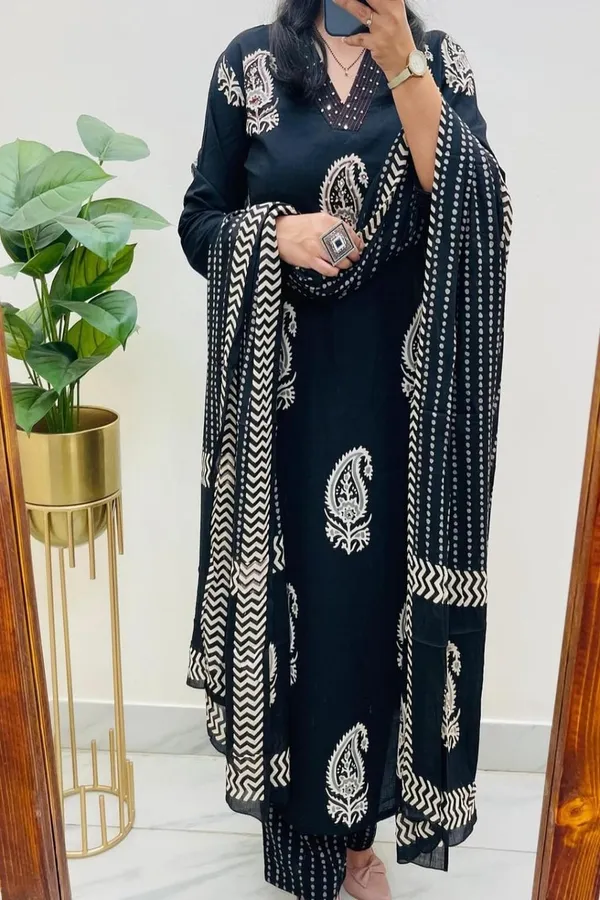 Floral_embroidered_Pure_Cotton_V_Neck_Black_Kurta_Trouser_&_Dupatta_Set
