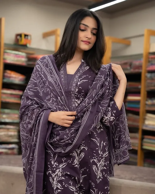 Floral_Printed_Pure_Cotton_Round_Neck_Blue_Kurta_Trouser_&_Dupatta_Set