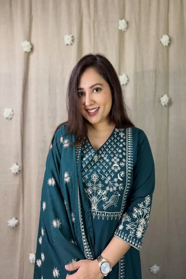 Floral_embroidered_Pure_Cotton_V_Neck_Blue_Kurta_Trouser_&_Dupatta_Set