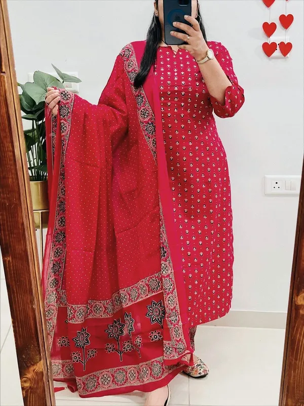 Floral_Printed_Pure_Cotton_Round_Neck_Red_Kurta_Trouser_&_Dupatta_Set