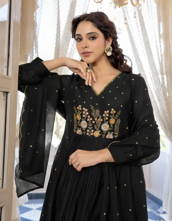 Floral_embroidered_Pure_Cotton_V_Neck_Black_Kurta_Trouser_&_Dupatta_Set