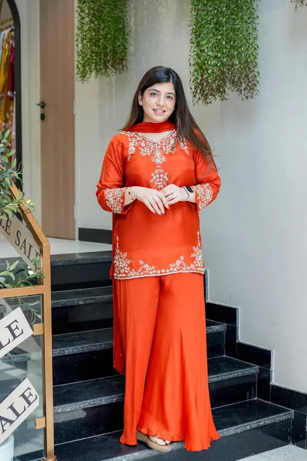 Floral_embroidered_Chanderi_V_Neck_Rust_Kurta_Trouser_&_Dupatta_Set