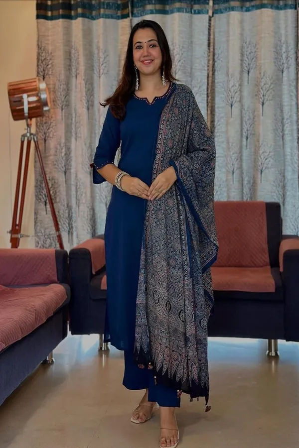 Floral_embroidered_Pure_Cotton_Round_Neck_Blue_Kurta_Trouser_&_Dupatta_Set