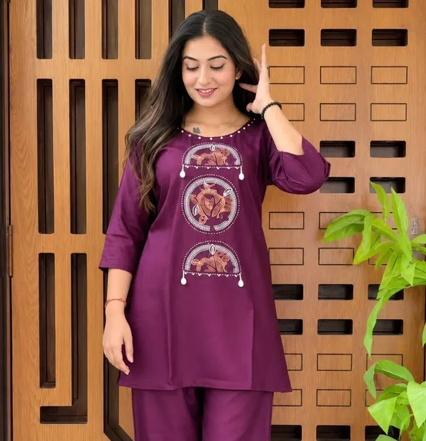 Women's_Premium_Embroidered_Pure_Cotton_Short_Co-Ord_Set