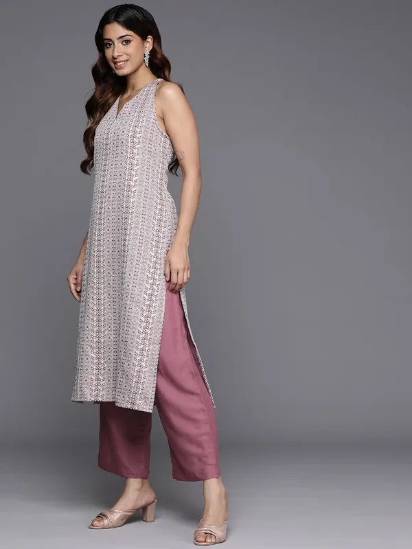 Mauve_Floral_Printed_Viscose_Rayon_Kurta_Palazzo_Set