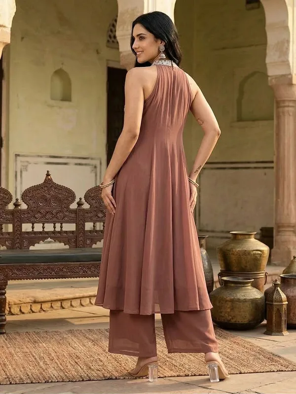 Brown_Floral_Embroidered_Silk_Blend_Kurta_Trouser_Set