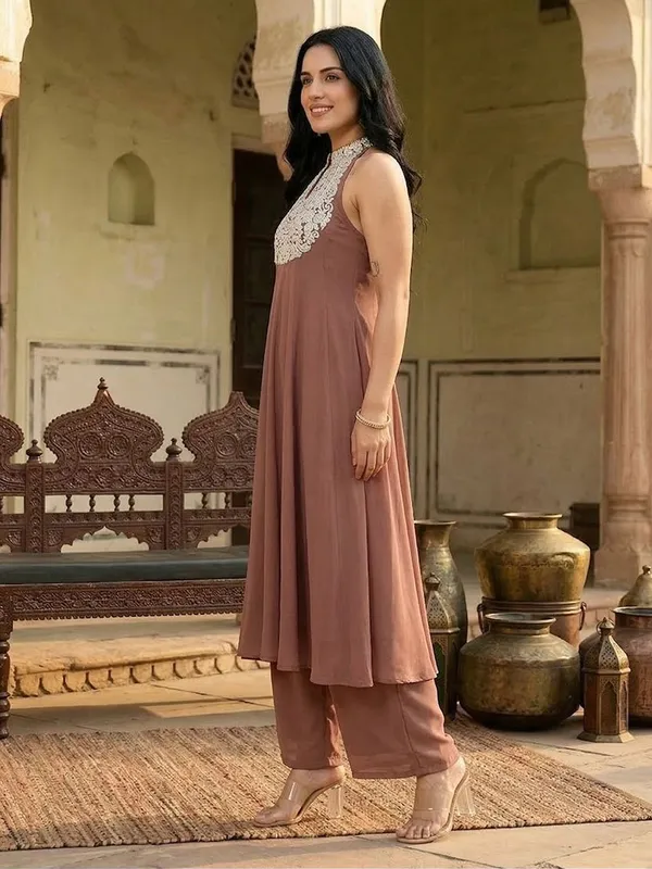 Brown_Floral_Embroidered_Silk_Blend_Kurta_Trouser_Set