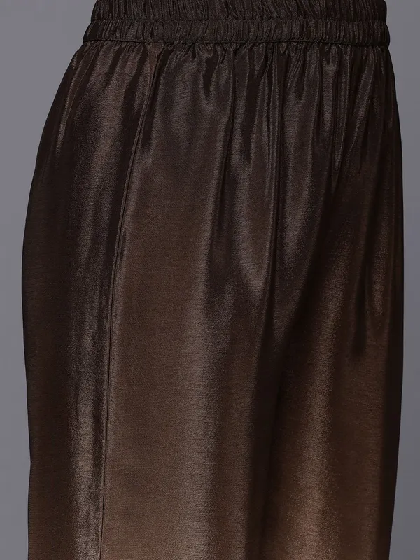 Brown_Floral_Printed_Silk_Blend_Kurta_Trouser_Set