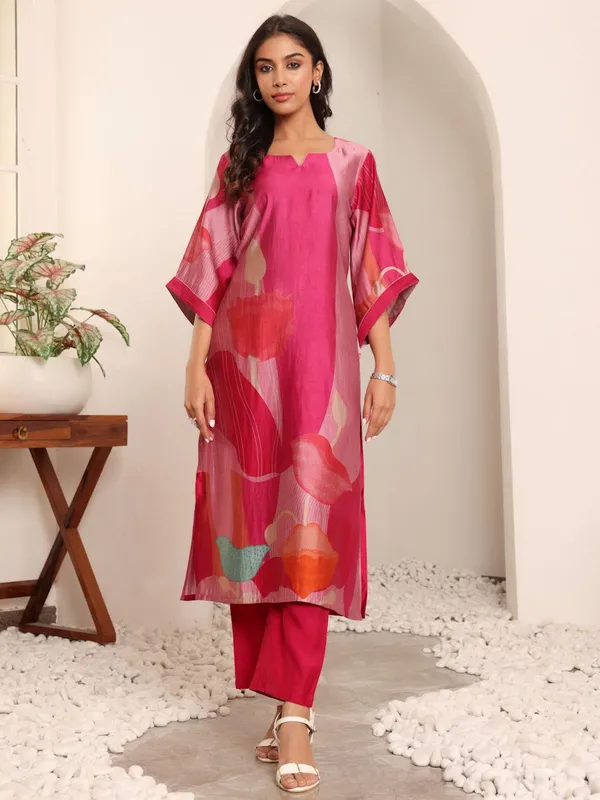 Pink_Floral_Printed_CFloraleri_Silk_Kurta_Trouser_Set
