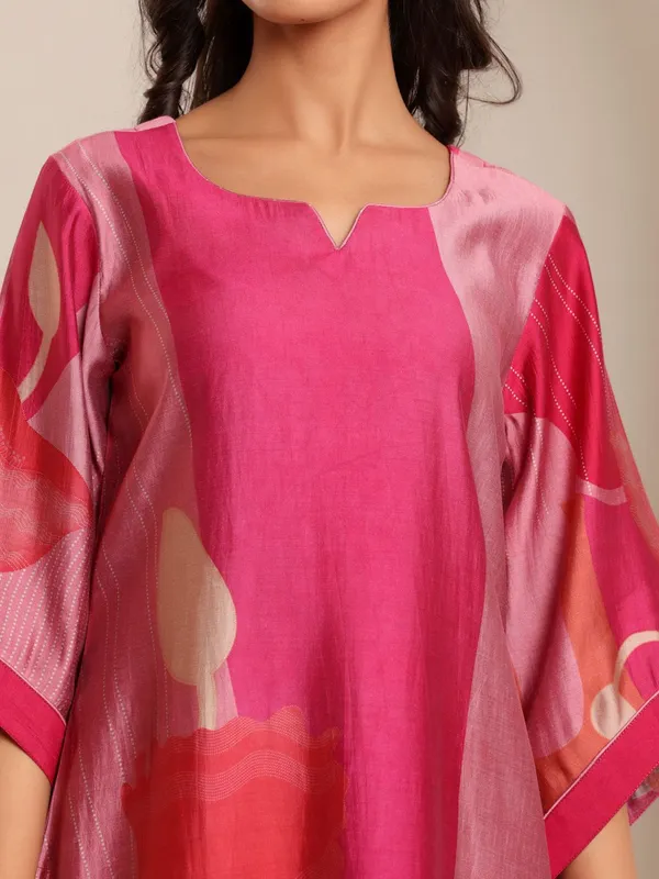 Pink_Floral_Printed_CFloraleri_Silk_Kurta_Trouser_Set