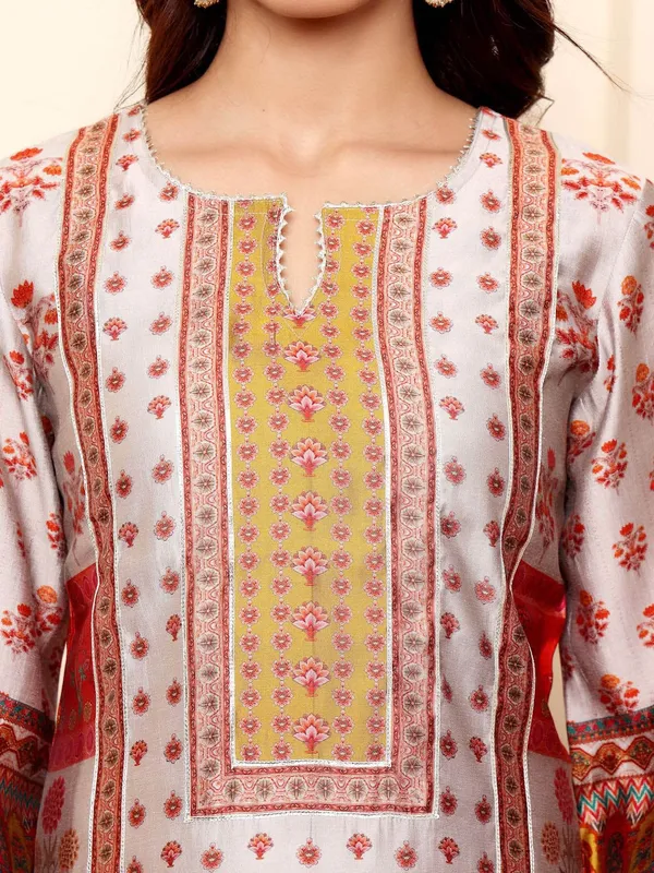 Off_White_Floral_Printed_CFloraleri_Silk_Kurta_Trouser_Set