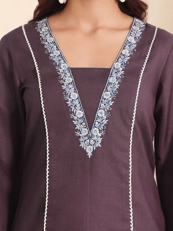 Brown_Floral_Embroidered_Cotton_Blend_Kurta_Trouser_Set