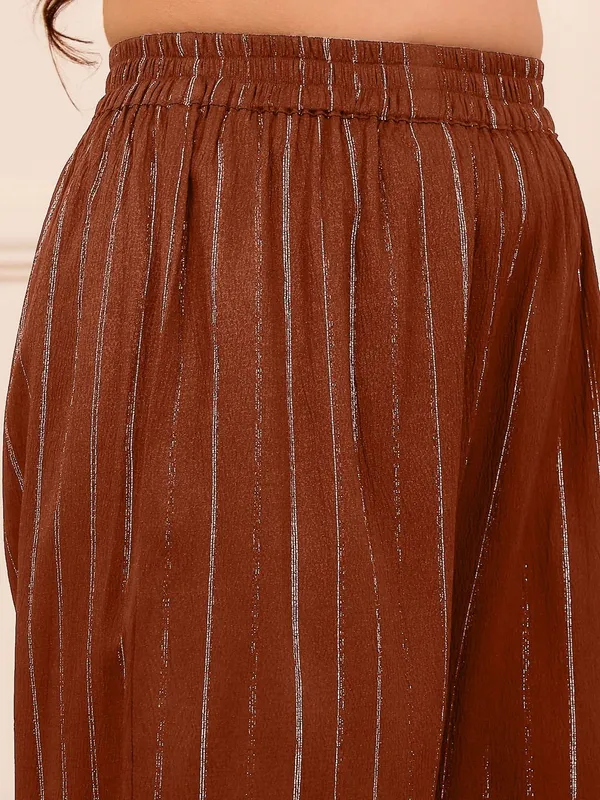 Brown_Floral_Printed_Silk_Blend_Kurta_Trouser_Set