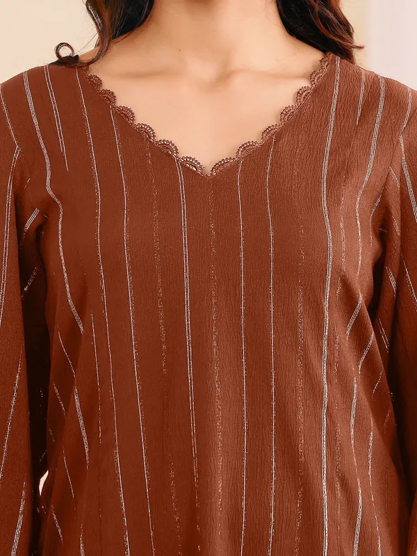 Brown_Floral_Printed_Silk_Blend_Kurta_Trouser_Set
