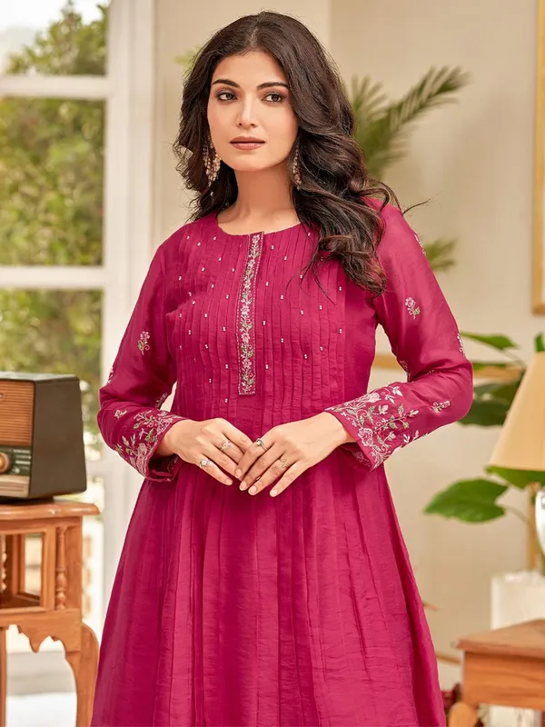 Pink_Floral_Embroidered_CFloraleri_Cotton_Kurta_Palazzo_Set