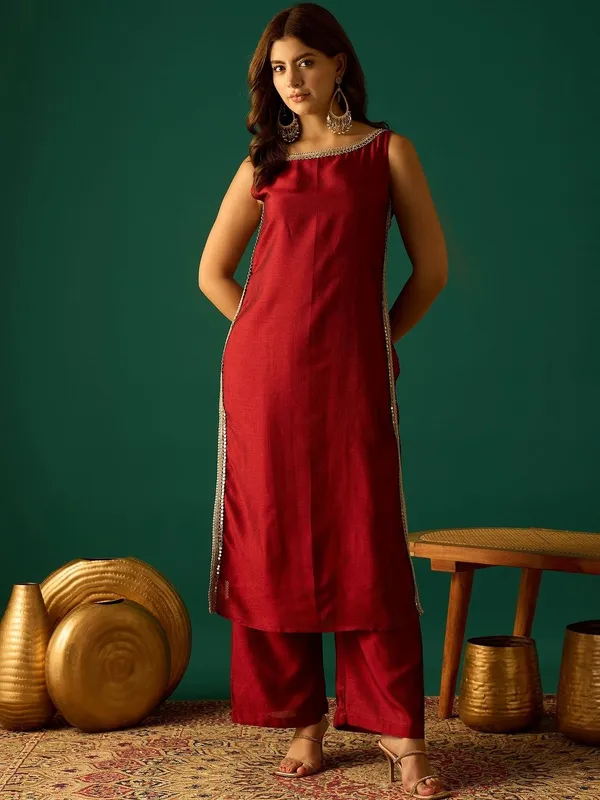 Red_Floral_Printed_Silk_Blend_Kurta_Trouser_Set