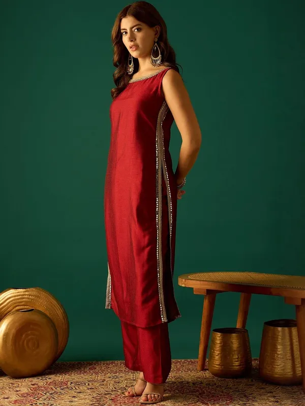 Red_Floral_Printed_Silk_Blend_Kurta_Trouser_Set