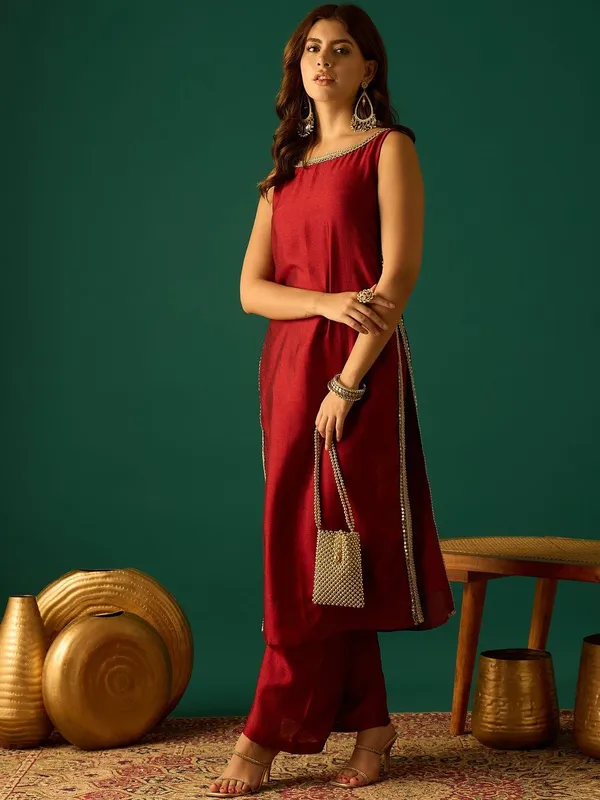 Red_Floral_Printed_Silk_Blend_Kurta_Trouser_Set