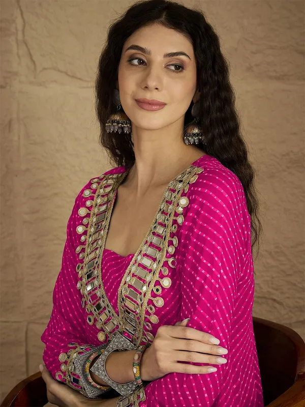 Pink_Floral_Embroidered_Georgette_Kurta_Trouser_Set