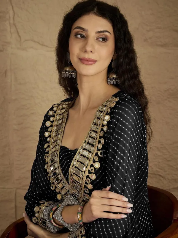 Black_Floral_Printed_Georgette_Kurta_Trouser_Set