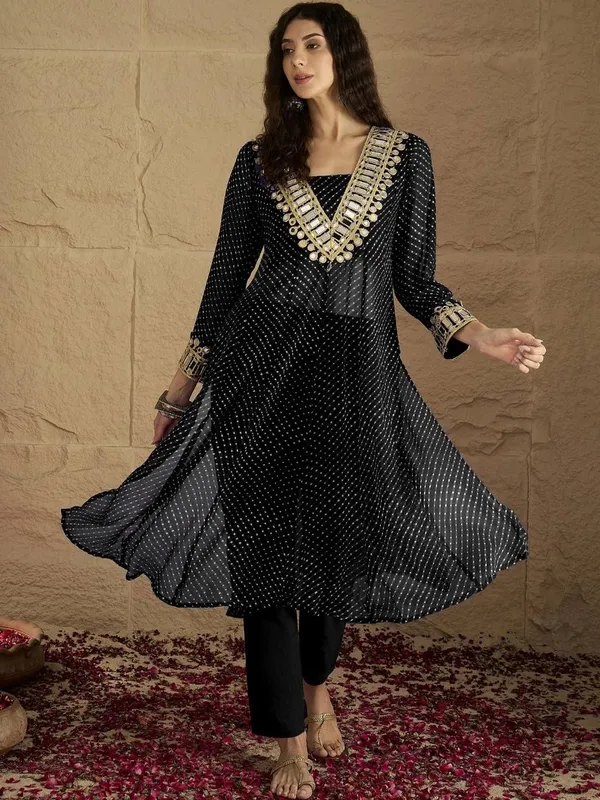 Black_Floral_Printed_Georgette_Kurta_Trouser_Set