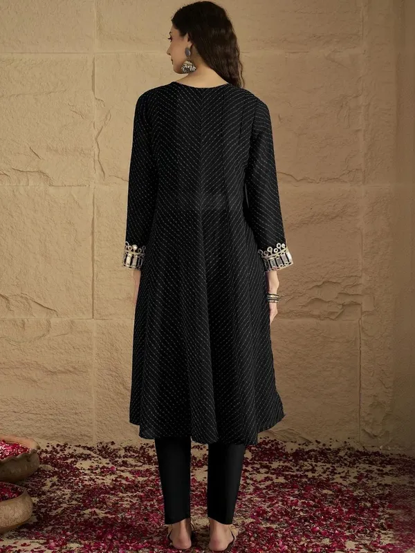 Black_Floral_Printed_Georgette_Kurta_Trouser_Set