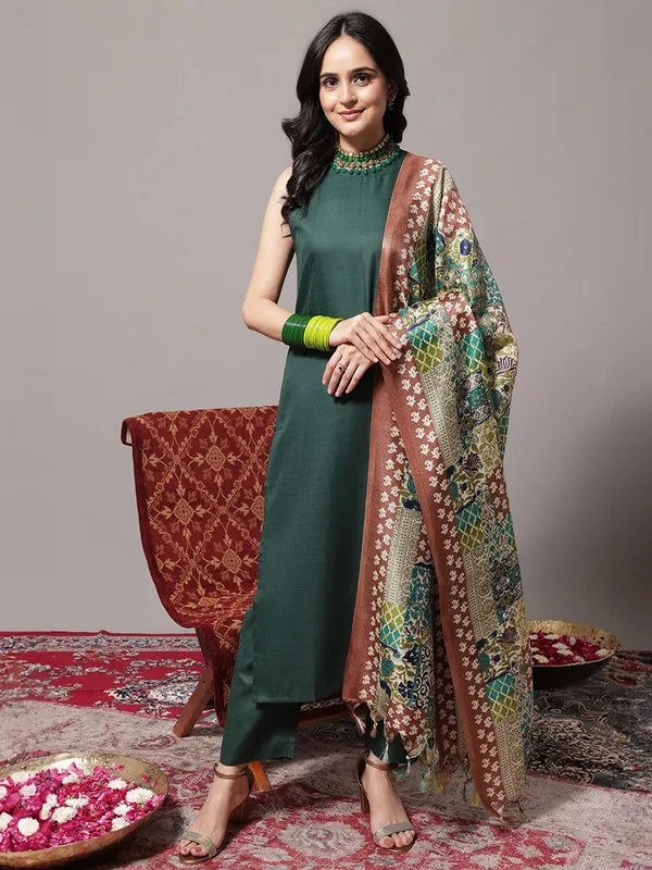 Green_Floral_Printed_Cotton_Blend_Kurta_Trouser_Dupatta_Set