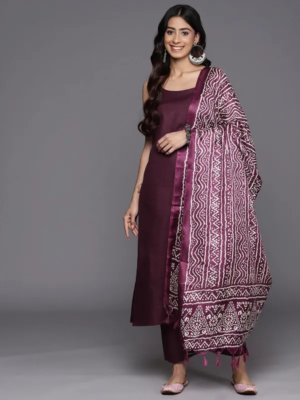 Violet_Floral_Printed_Cotton_Blend_Kurta_Trouser_Dupatta_Set