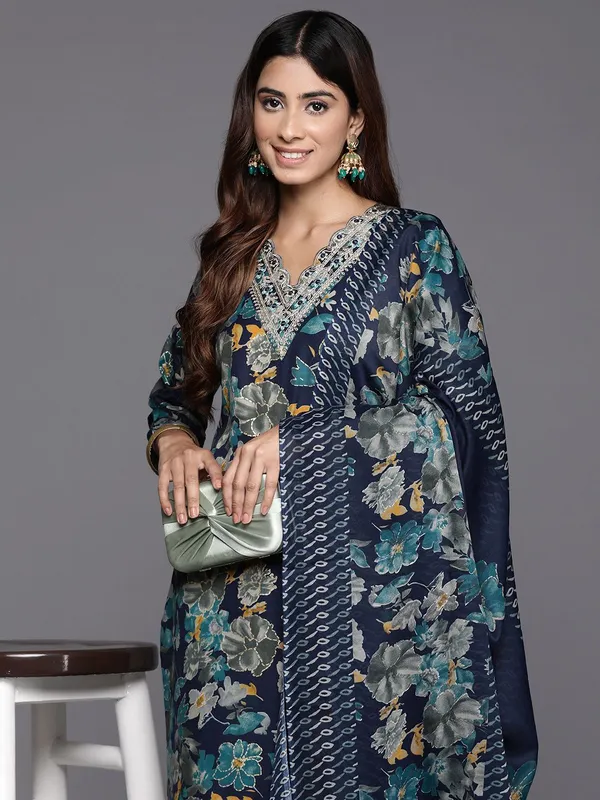 Blue_Floral_Printed_Silk_Blend_Kurta_Trouser_Dupatta_Set