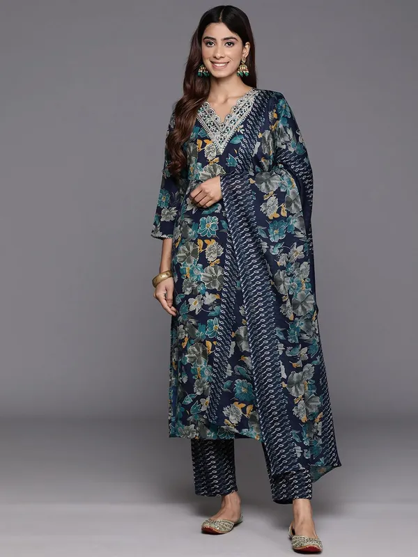 Blue_Floral_Printed_Silk_Blend_Kurta_Trouser_Dupatta_Set