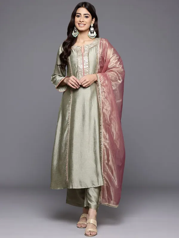 Green_Floral_Embroidered_Silk_Blend_Kurta_Palazzo_Dupatta_Set