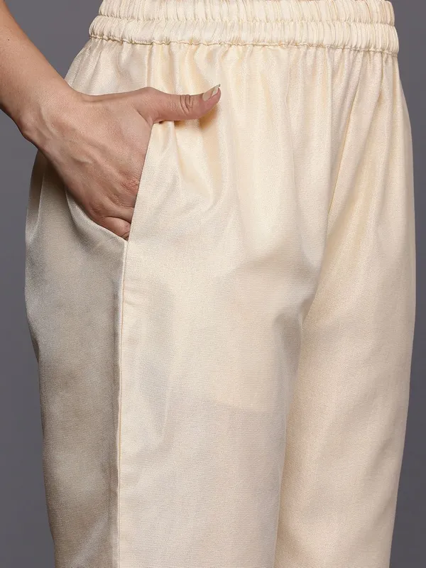 Off_White_Floral_Embroidered_Silk_Blend_Kurta_Trouser_Dupatta_Set