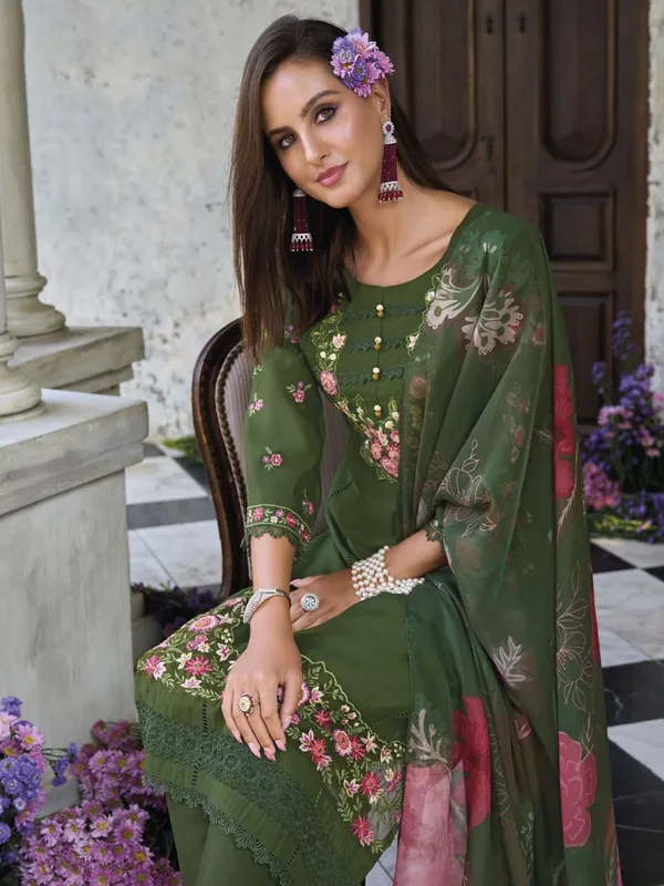 Green_Floral_Embroidered_Cotton_Kurta_Trouser_Dupatta_Set