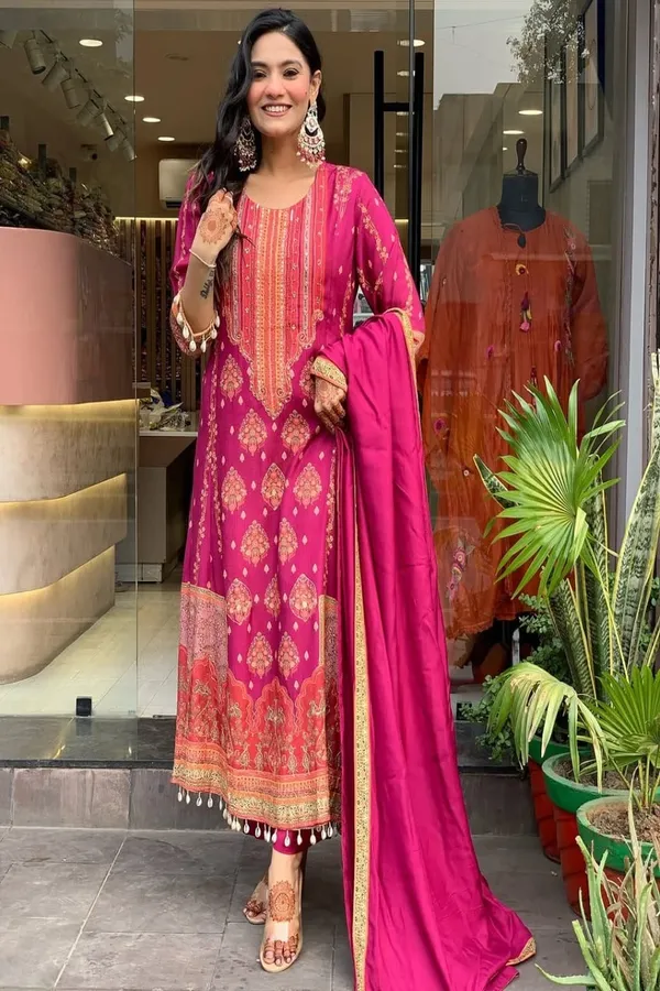 Floral_Embroidered_silk_Kurta_Trouser_&_Dupatta_Set