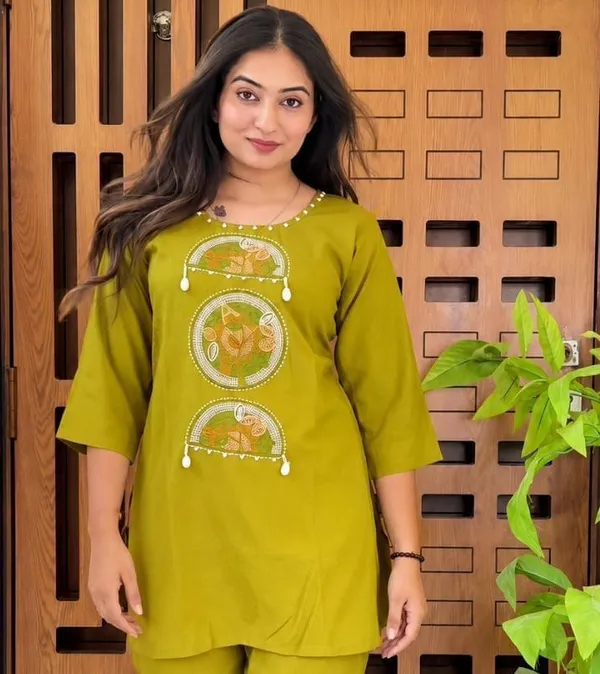 Women's_Premium_Embroidered_Pure_Cotton_Short_Co-Ord_Set