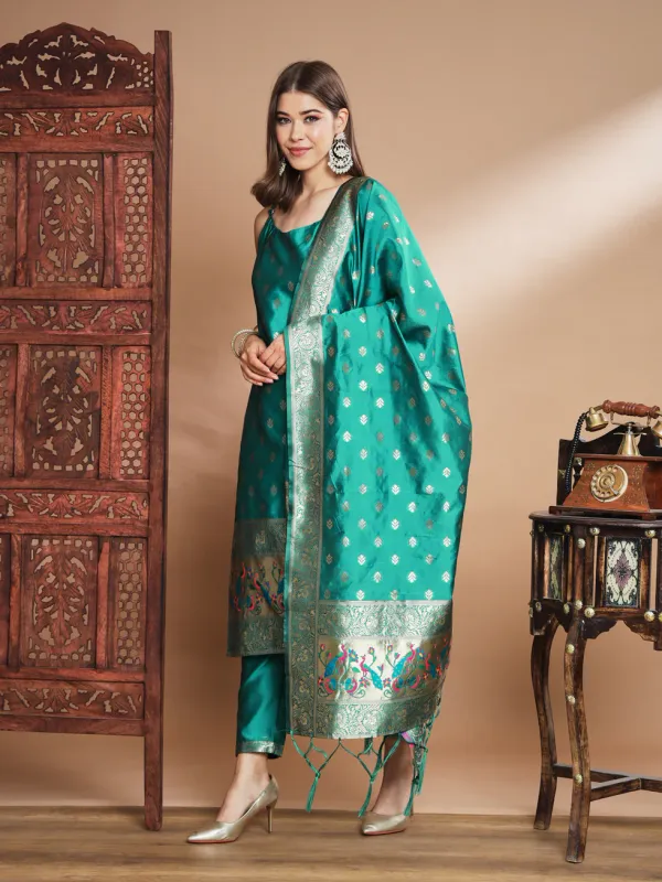 Floral_Printed_Silk_Blend_Round_Neck_Kurta_Trouser_&_Dupatta_Set
