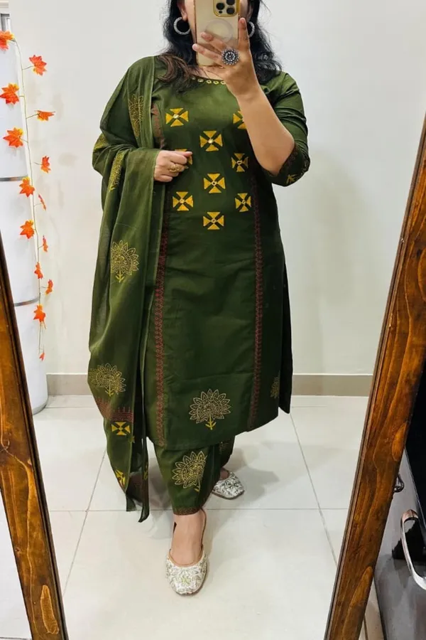 Green_Cotton_Floral_Embroidered_Kurta_Set_For_Women