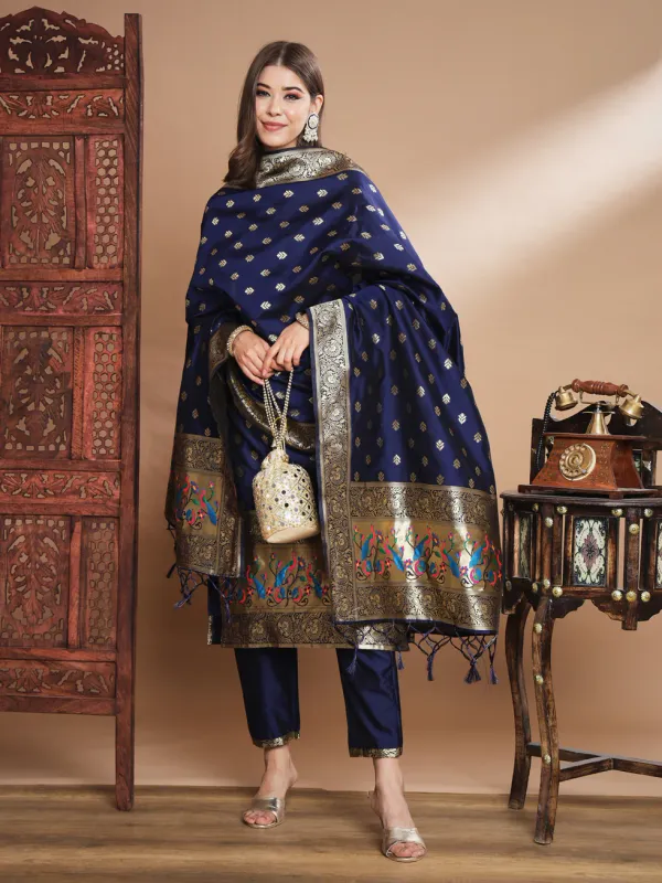 Floral_Printed_Silk_Blend_Round_Neck_Kurta_Trouser_&_Dupatta_Set