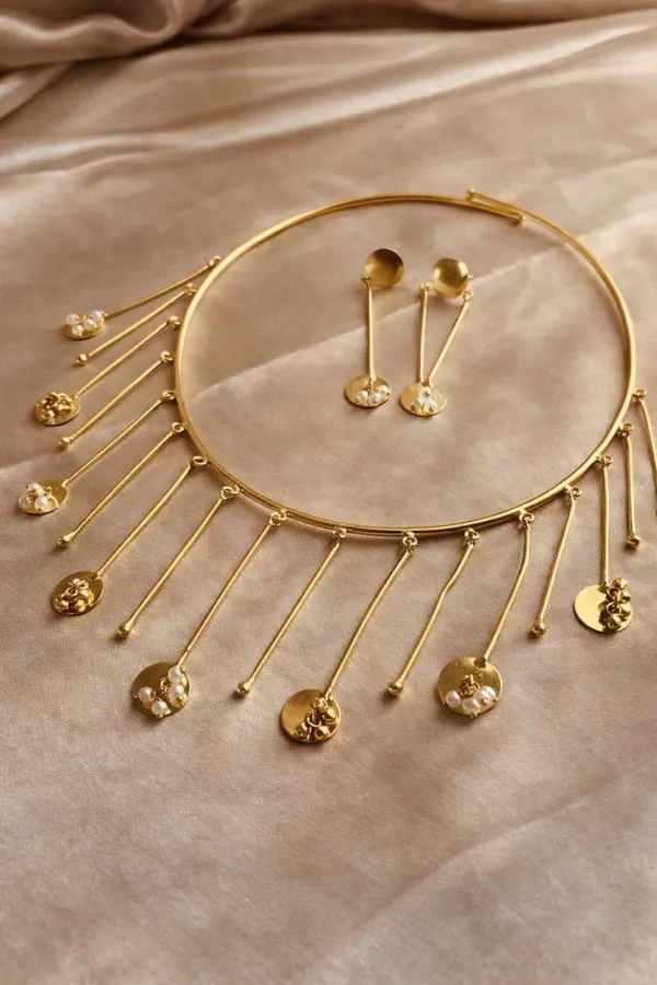 Gold_Brass_Necklace_For_Women_|_Anti-Tarnish